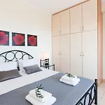 Renata -pool, Large Garden & Free Parking, 2 Minutes Walk From The 别墅 *