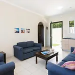 Renata -pool, Large Garden & Free Parking, 2 Minutes Walk From The 巴尔巴蒂