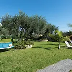 Renata -pool, Large Garden & Free Parking, 2 Minutes Walk From The 别墅 *