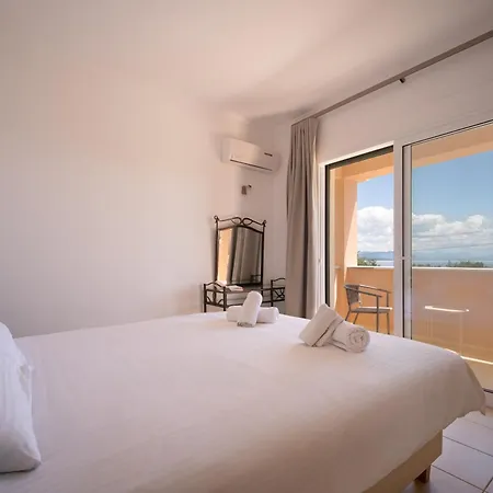 Renata -pool, Large Garden & Free Parking, 2 Minutes Walk From The * Μπαρμπάτι