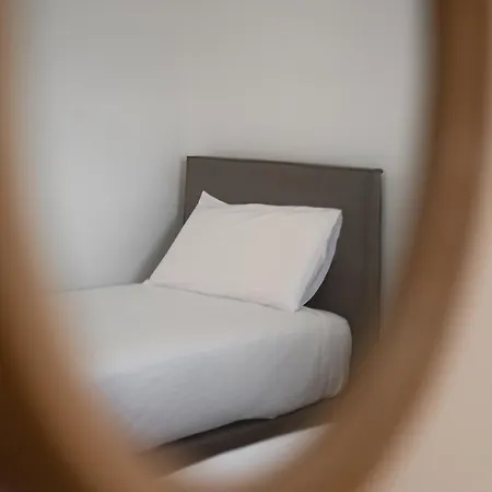 Βίλα Renata -pool, Large Garden & Free Parking, 2 Minutes Walk From The
