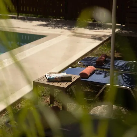 Renata -pool, Large Garden & Free Parking, 2 Minutes Walk From The * Μπαρμπάτι