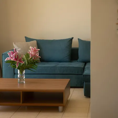 Renata -pool, Large Garden & Free Parking, 2 Minutes Walk From The Βίλα Μπαρμπάτι
