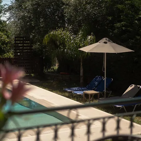 Renata -pool, Large Garden & Free Parking, 2 Minutes Walk From The Βίλα