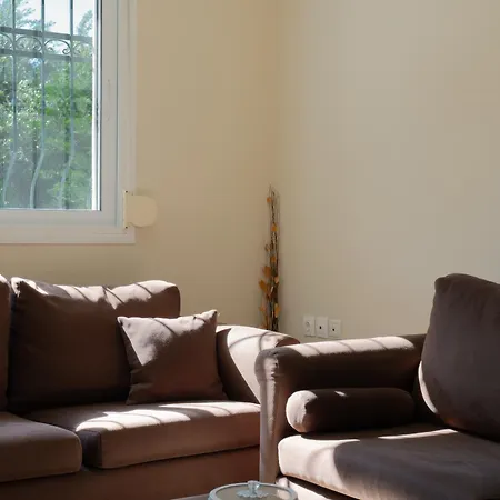 Renata -pool, Large Garden & Free Parking, 2 Minutes Walk From The Βίλα *
