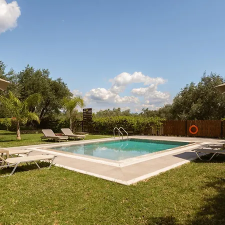 Renata -pool, Large Garden & Free Parking, 2 Minutes Walk From The * Μπαρμπάτι
