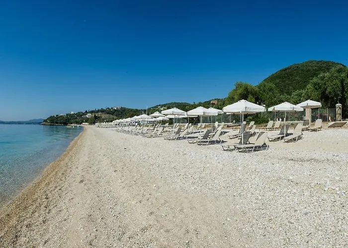 Renata -pool, Large Garden & Free Parking, 2 Minutes Walk From The Villa Barbati