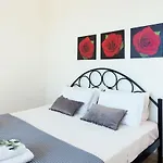 וילה Renata -pool, Large Garden & Free Parking, 2 Minutes Walk From The בארבאטי